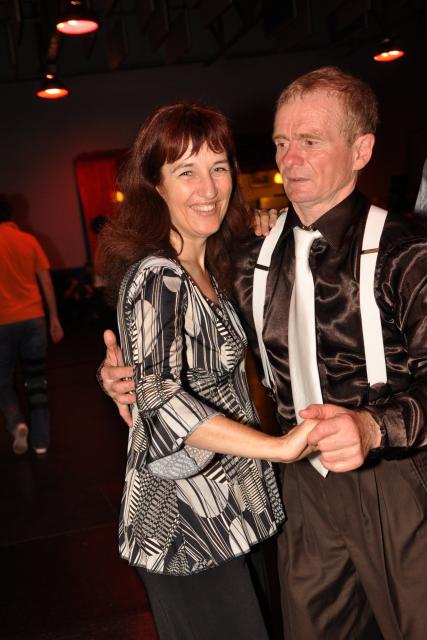 min 2010 11 13 fous swing 283